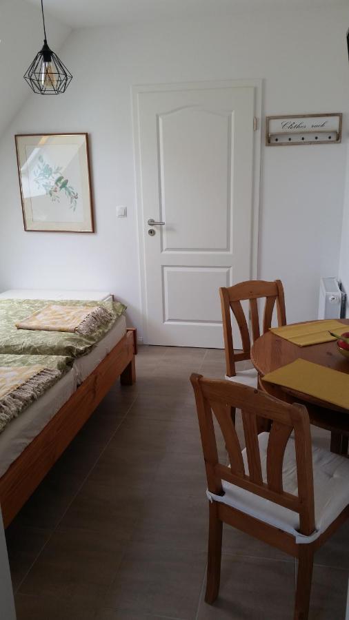 Bed & Breakfast Fuer Individualisten In Gemeinde Scharbeutz, Auch Allergiker Екстериор снимка